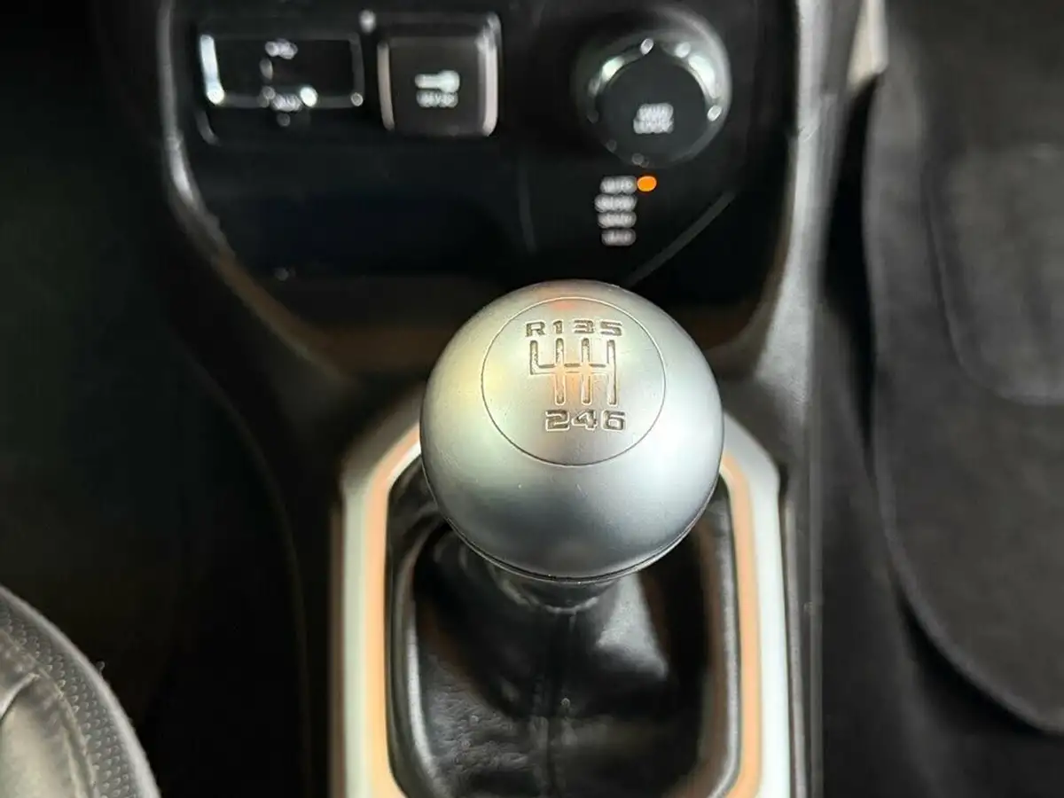 2016-jeep-renegade-20multijet-ii-limited-ss-big-50
