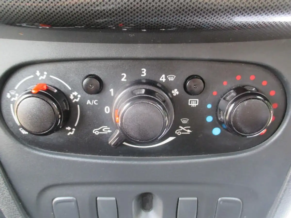 2019-dacia-sandero-stepway-09-tce-essential-big-20
