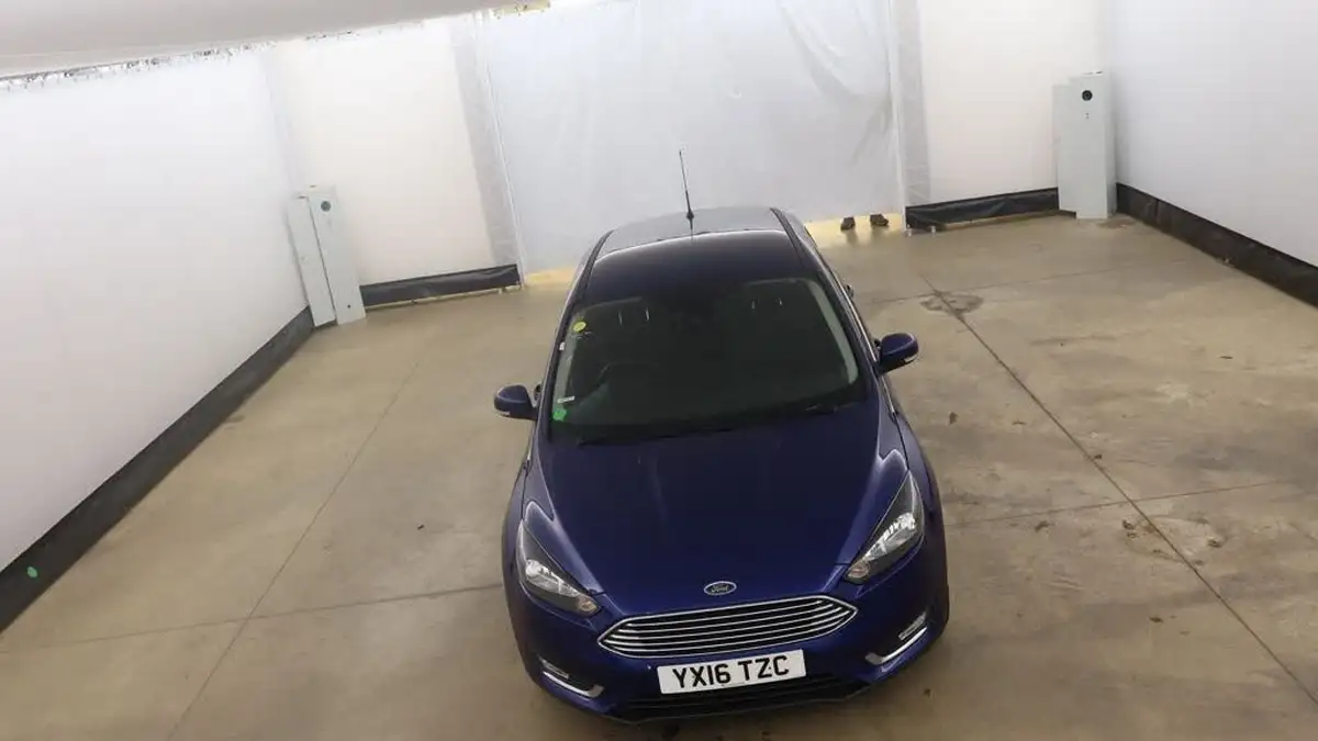 2016-ford-focus-16-titanium-hatchback-big-15