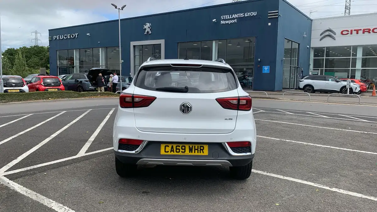 2019-mg-zs-suv-15-vti-tech-exclusive-106ps-big-8