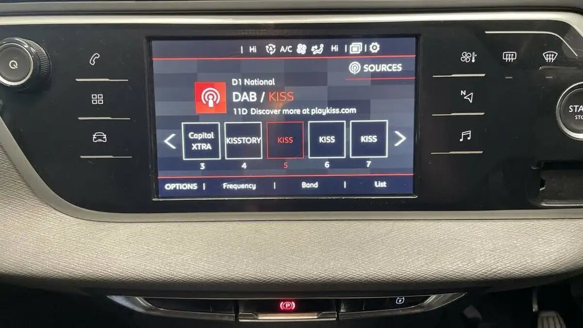 2022-citroen-grand-c4-spacetourer-12-puretech-sense-eat8-big-25