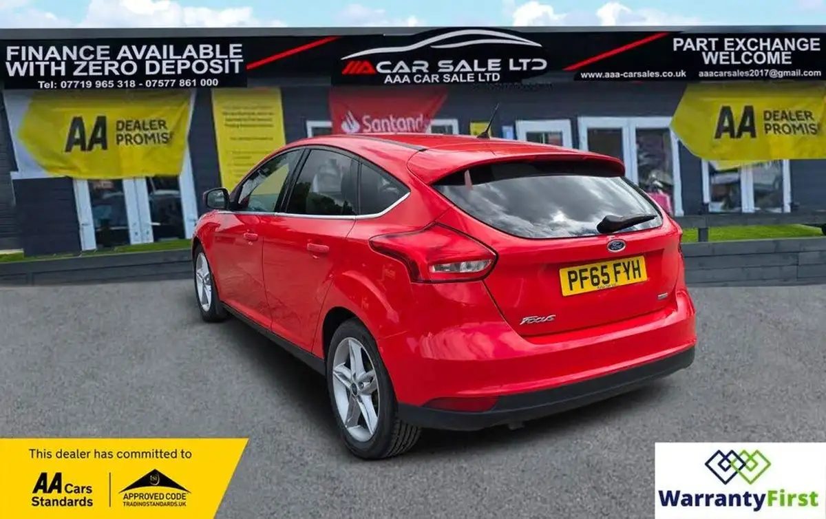2015-ford-focus-10t-zetec-125ps-hatchback-big-11