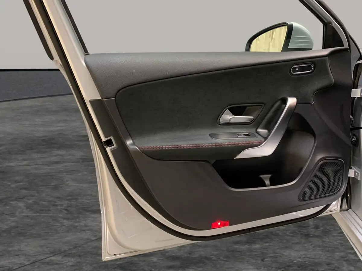 2021-mercedes-benz-a-class-13-a250e-amg-line-executive-hatchback-5d-big-32