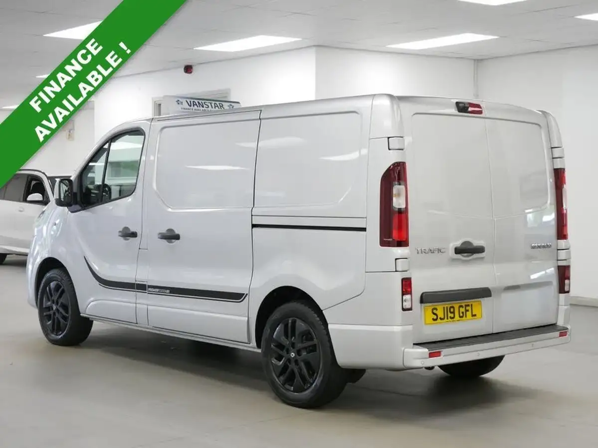 2019-renault-trafic-16dci-sl27-120-premier-edition-panel-big-10