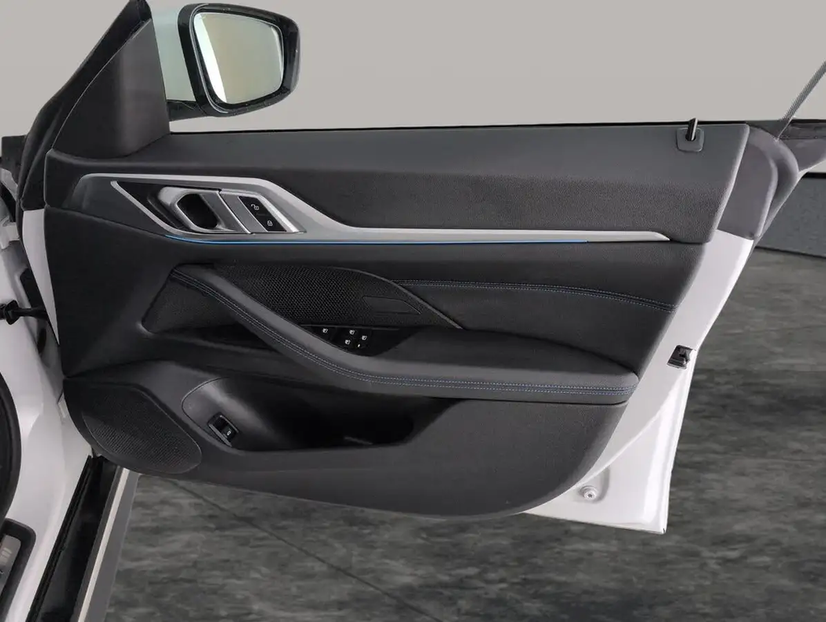 2022-bmw-i4-e-edrive40-m-sport-big-41