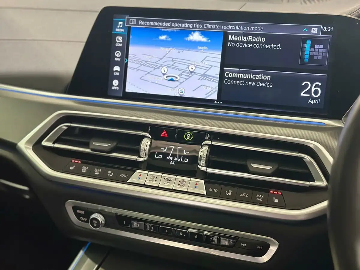 2021-bmw-x5-30-xdrive-45e-m-sport-big-46
