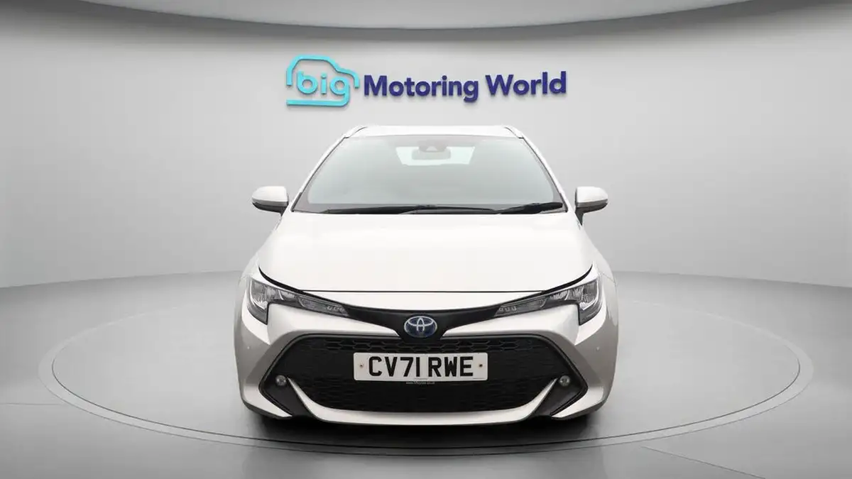 2021-toyota-corolla-18-vvt-i-icon-tech-spare-wheel-touring-sports-5d-big-2