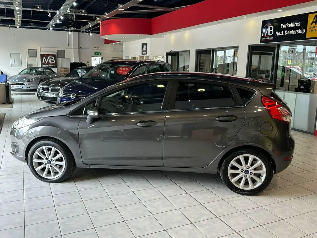 2016-ford-fiesta-10t-titanium-100ps-ecoboost-ss-5d-big-13