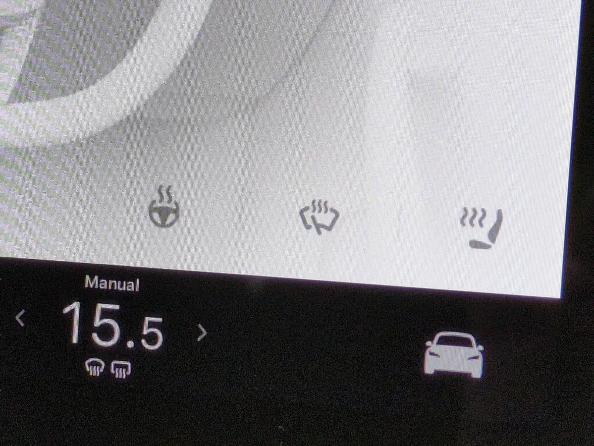 2024-tesla-model-3-e-rwd-big-23