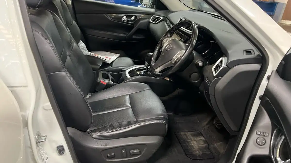 2016-nissan-x-trail-16dci-tekna-7-seat-xtronic-cvt-big-2