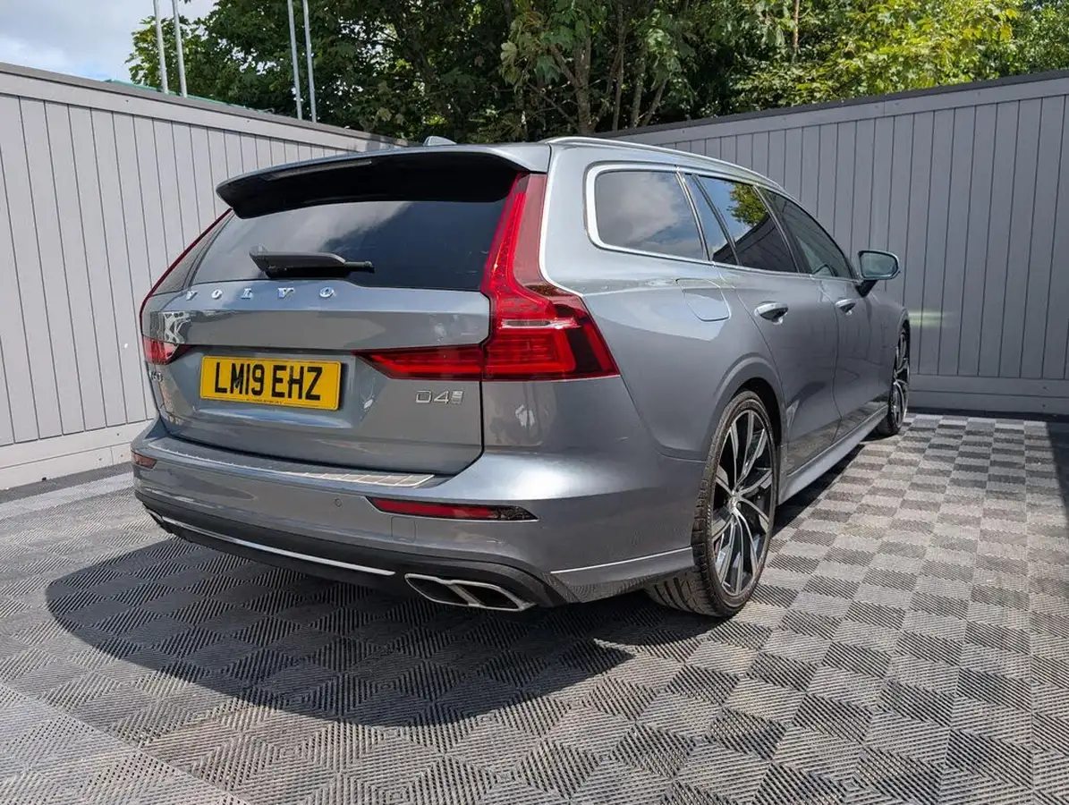 2019-volvo-v60-20td-d4-inscription-geartronic-big-60