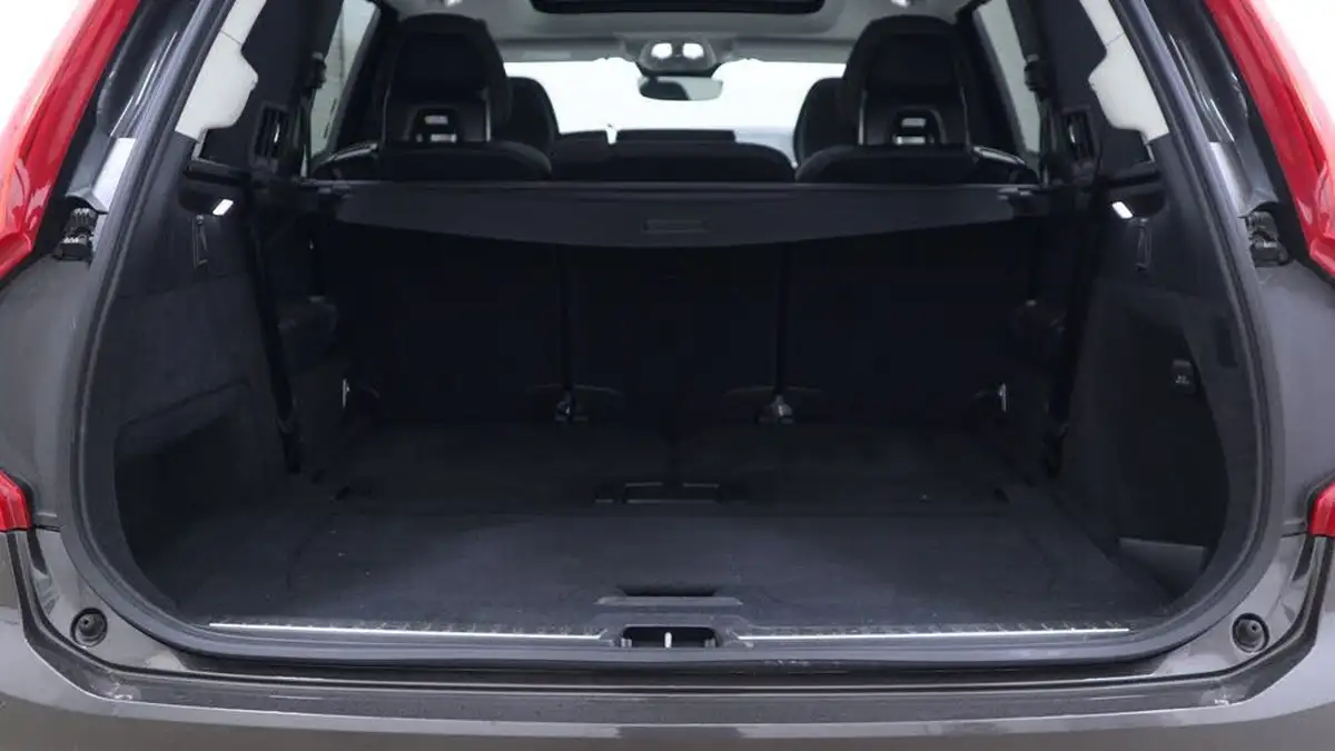 2024-volvo-xc90-20-b5-plus-big-4