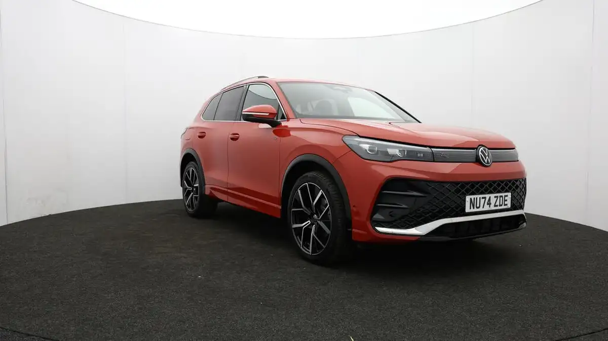 2024-volkswagen-tiguan-15-etsi-r-line-big-54