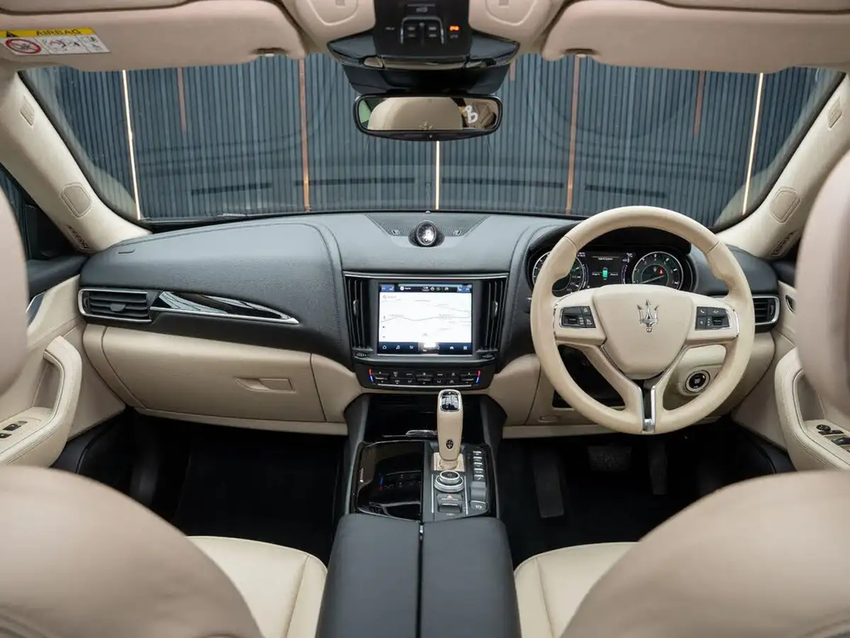 2022-maserati-levante-20-gt-big-35