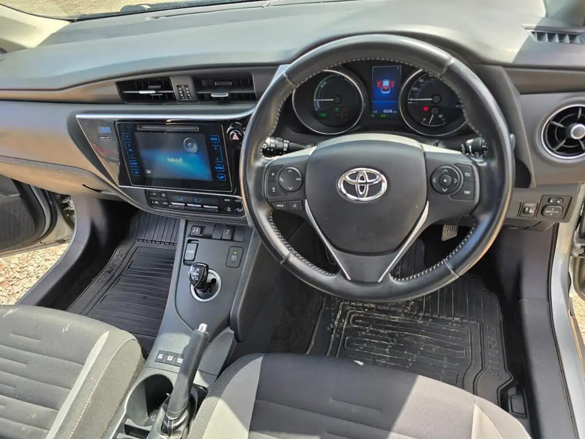 2016-toyota-auris-18-vvt-i-hsd-icon-hatchback-big-44