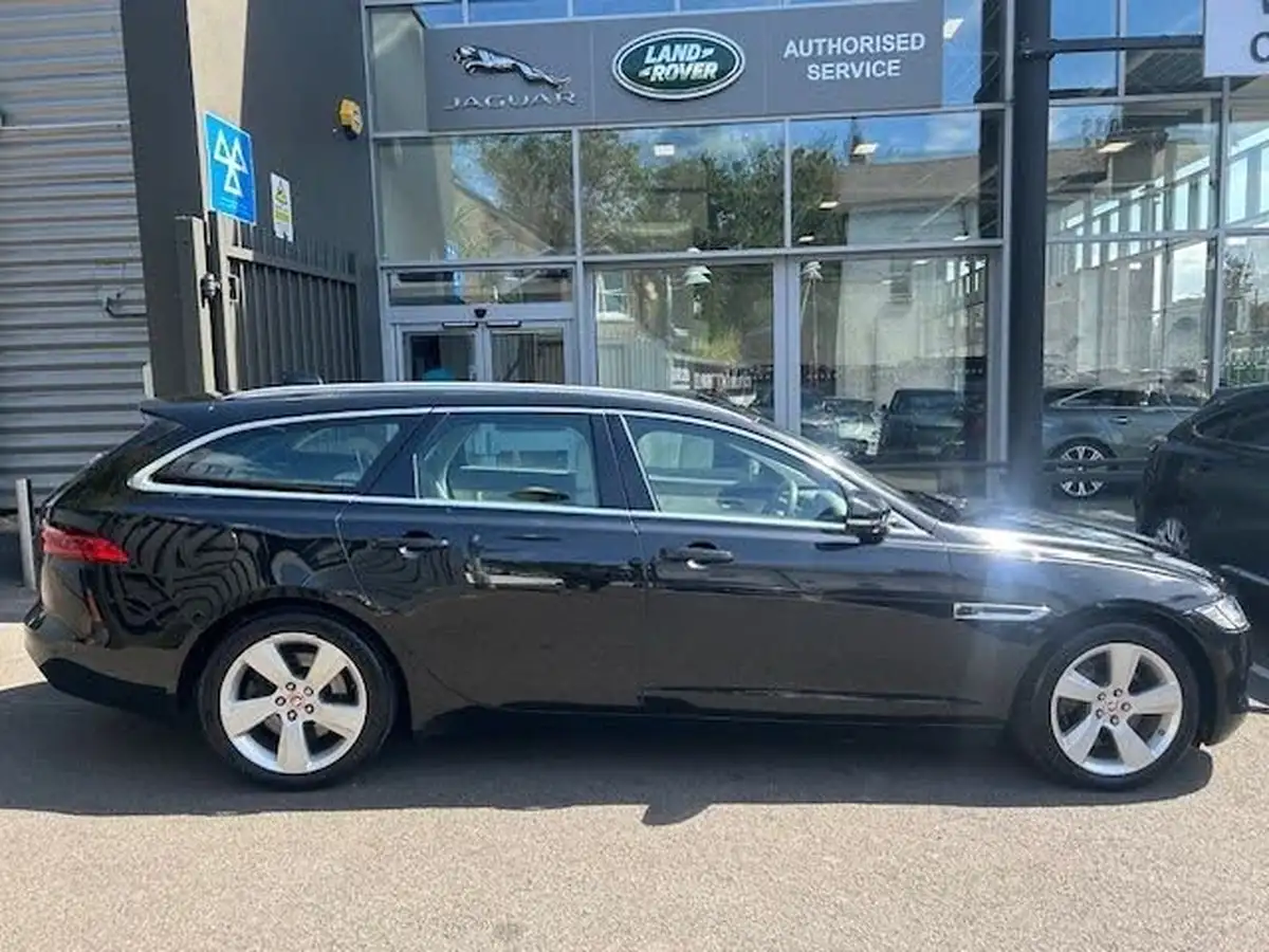 2019-jaguar-xf-20i-portfolio-249ps-ss-sportbrake-5d-big-8