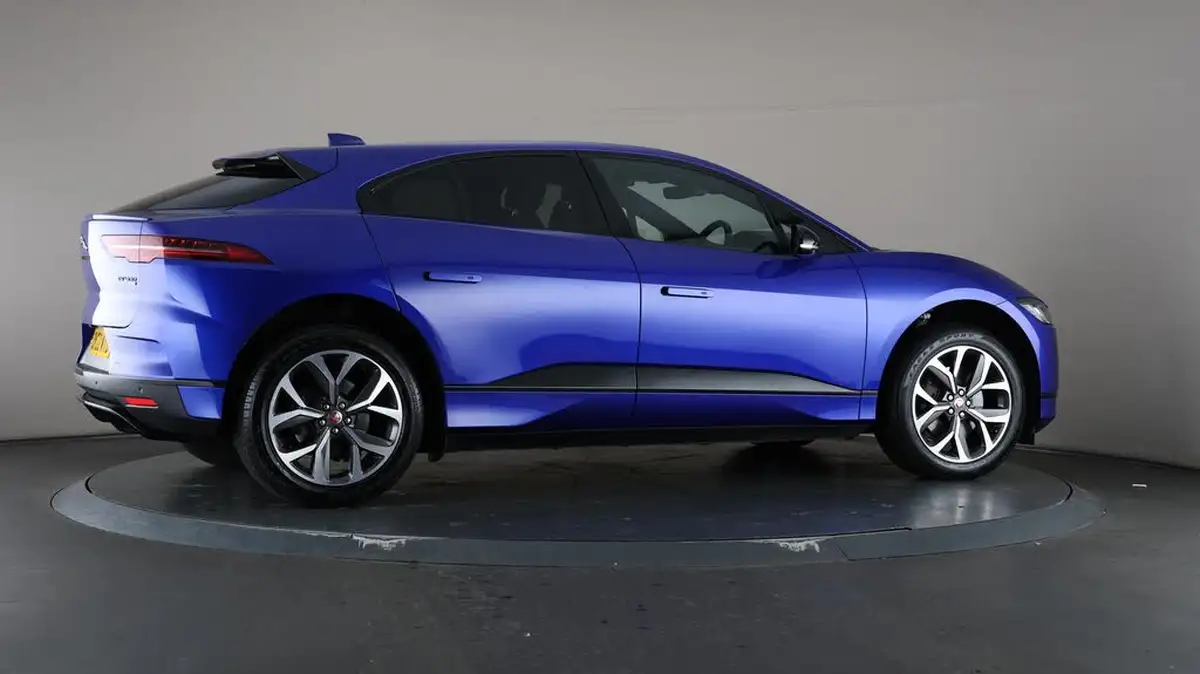 2022-jaguar-i-pace-ev400-hse-black-big-65