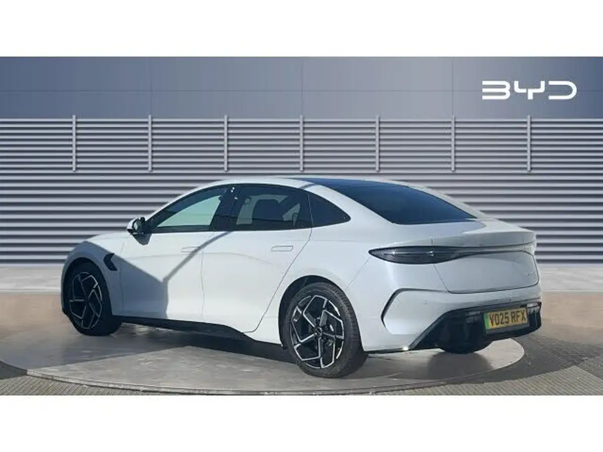 2025-byd-seal-e-excellence-big-1