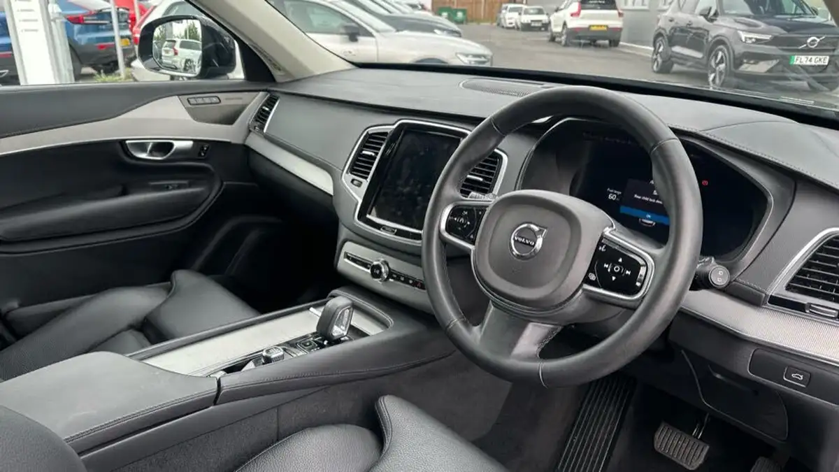 2024-volvo-xc90-20td-b5-plus-big-3