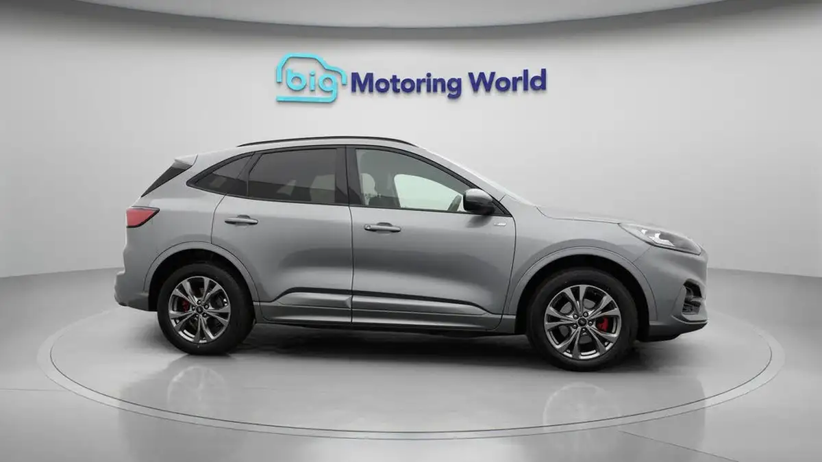 2022-ford-kuga-big-8