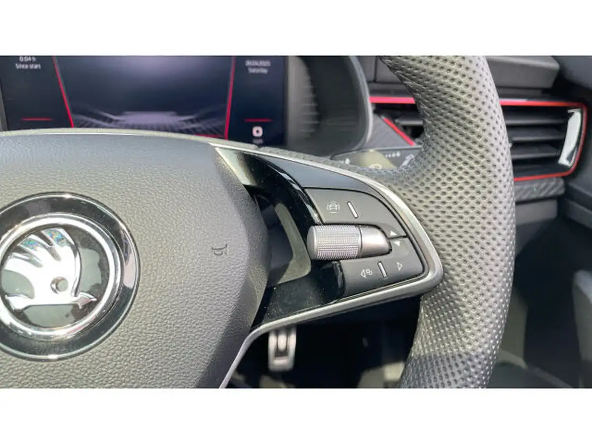 2024-skoda-kamiq-15-tsi-monte-carlo-big-17