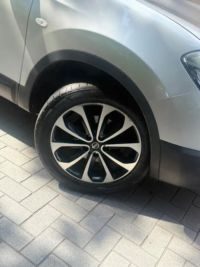 2010-nissan-qashqai-16-n-tec-ss-big-19