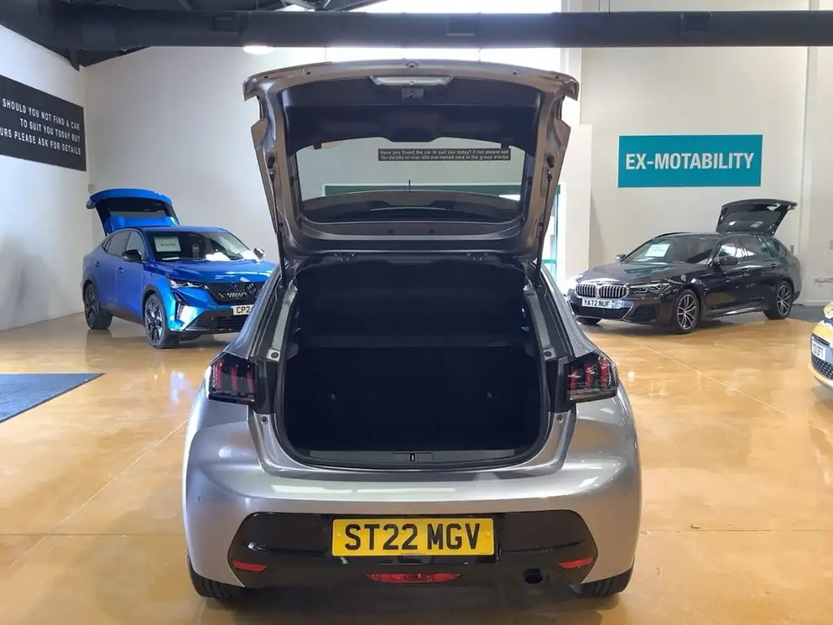 2022-peugeot-208-15-bluehdi-allure-premium-big-8