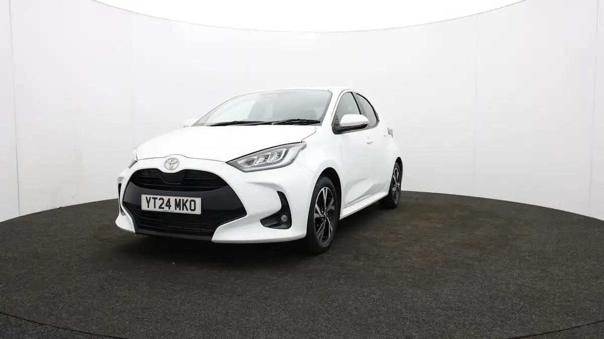 2024-toyota-yaris-15-vvt-i-design-big-60
