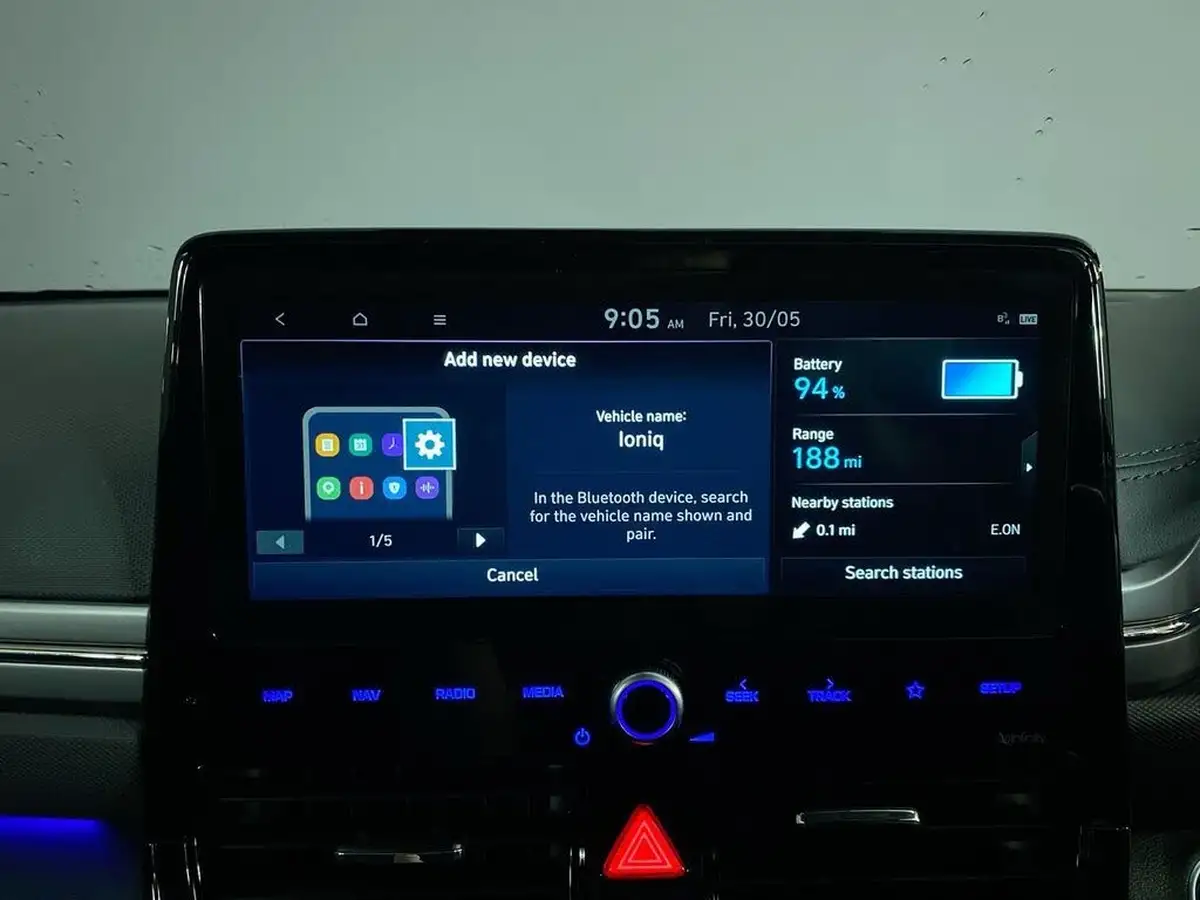 2021-hyundai-ioniq-e-premium-se-electric-100kw-big-32