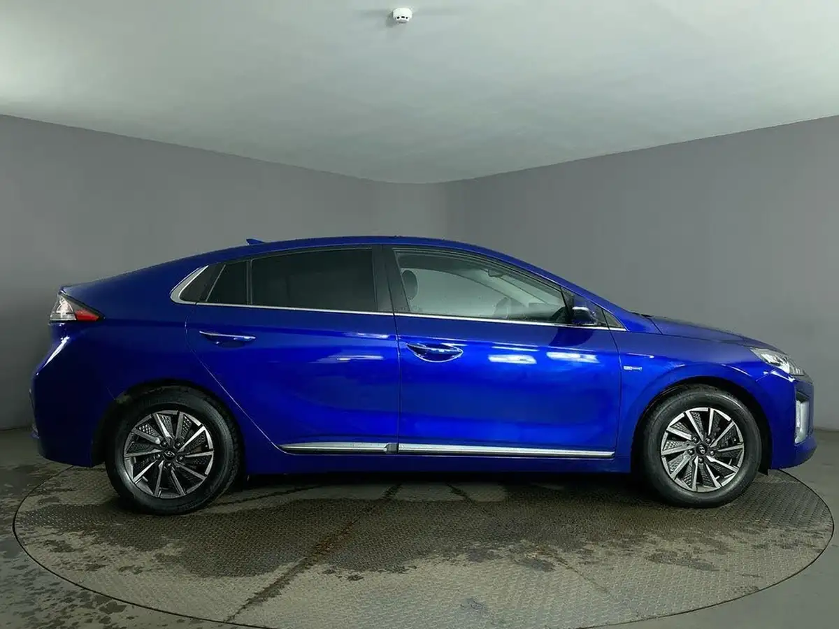 2021-hyundai-ioniq-e-premium-se-electric-100kw-big-8