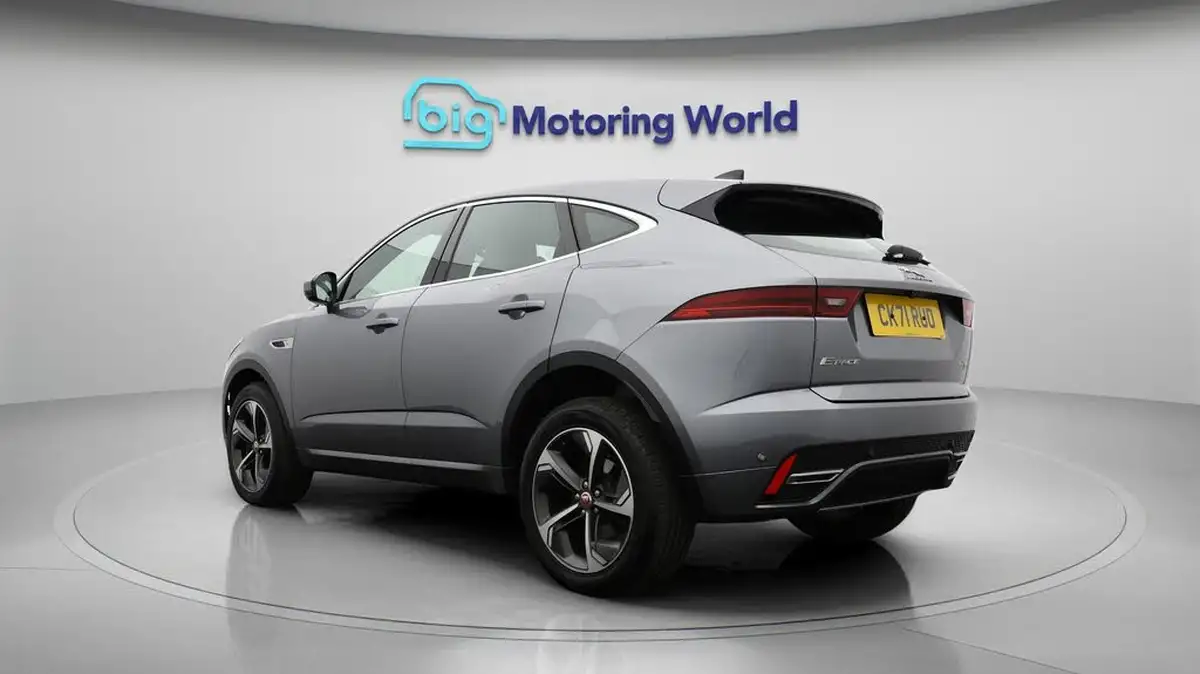 2021-jaguar-e-pace-20-d200-r-dynamic-se-big-5