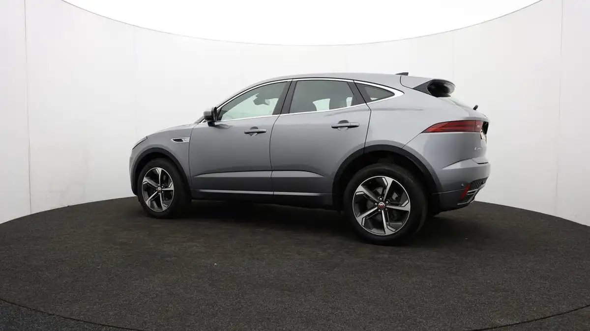 2021-jaguar-e-pace-20-d200-r-dynamic-se-big-77
