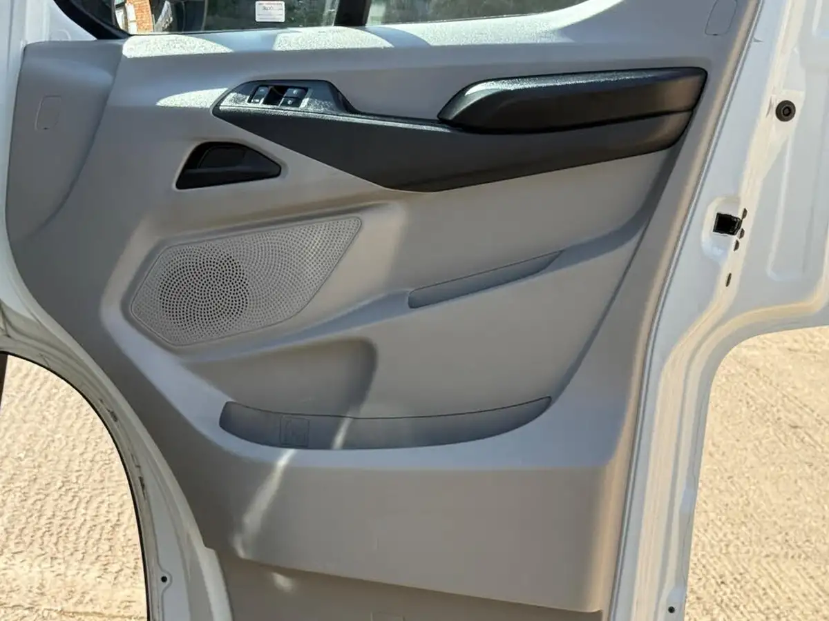 2022-maxus-deliver-9-20tdi-l3h2-big-25