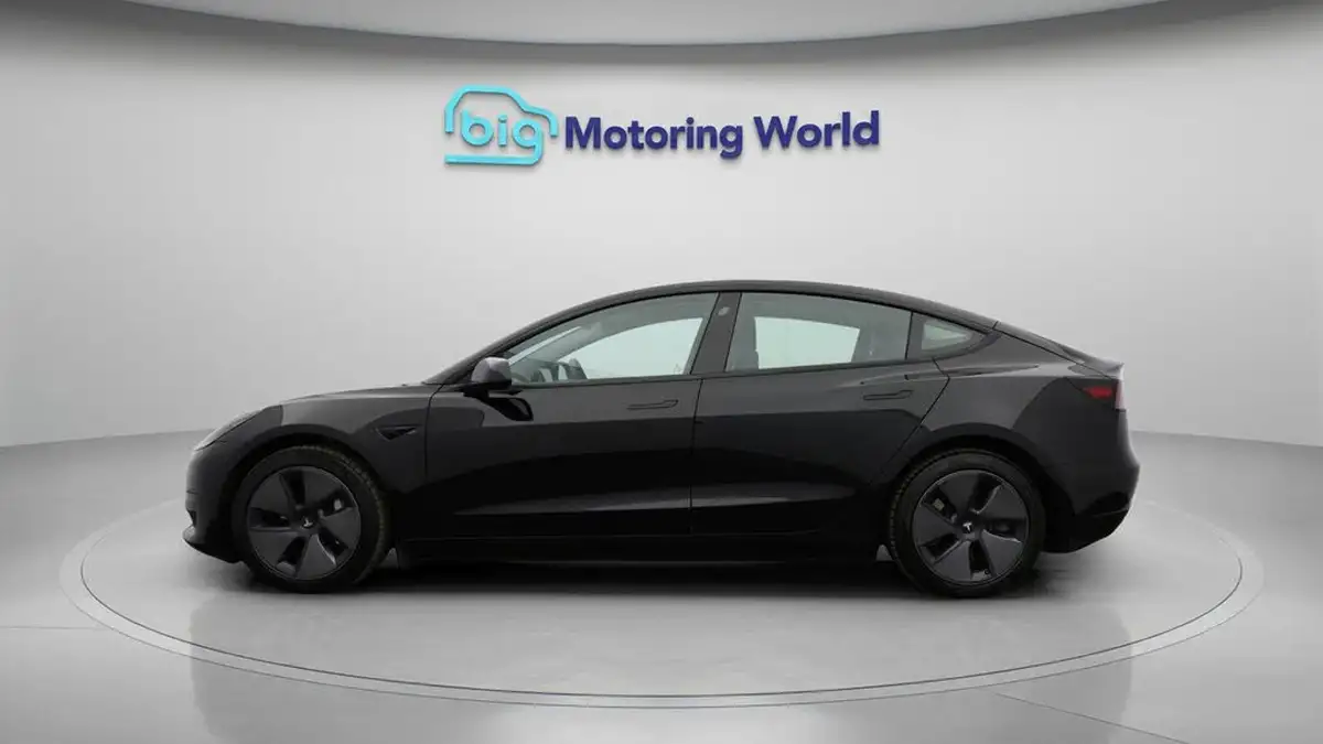 2021-tesla-model-3-e-standard-plus-big-4