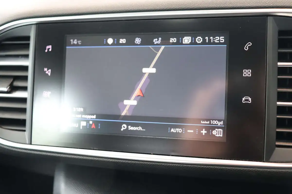 2018-peugeot-308-sw-15-bluehdi-active-15-bluehdi-130bhp-big-40