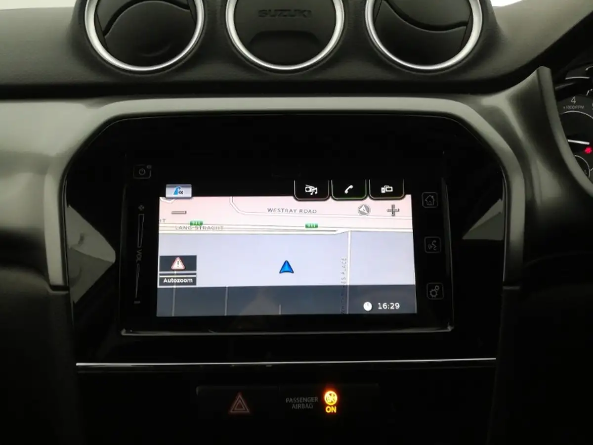 2017-renault-captur-09-dynamique-s-nav-big-15