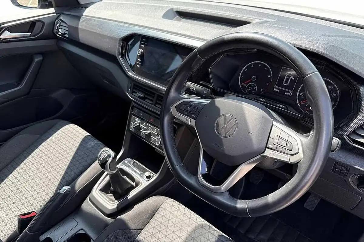 2022-volkswagen-t-cross-10-tsi-se-95ps-big-5