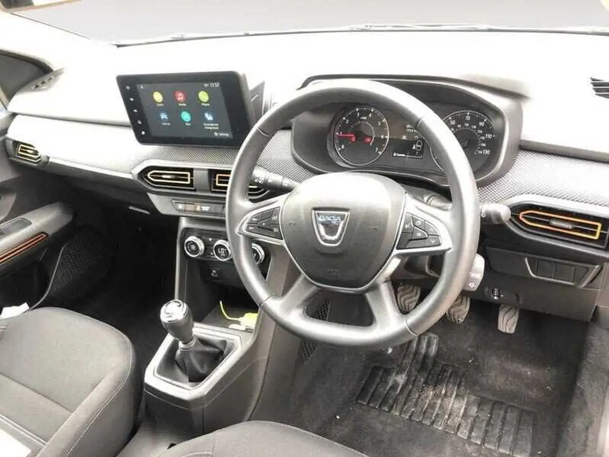 2022-dacia-sandero-stepway-10-tce-prestige-90bhp-big-4
