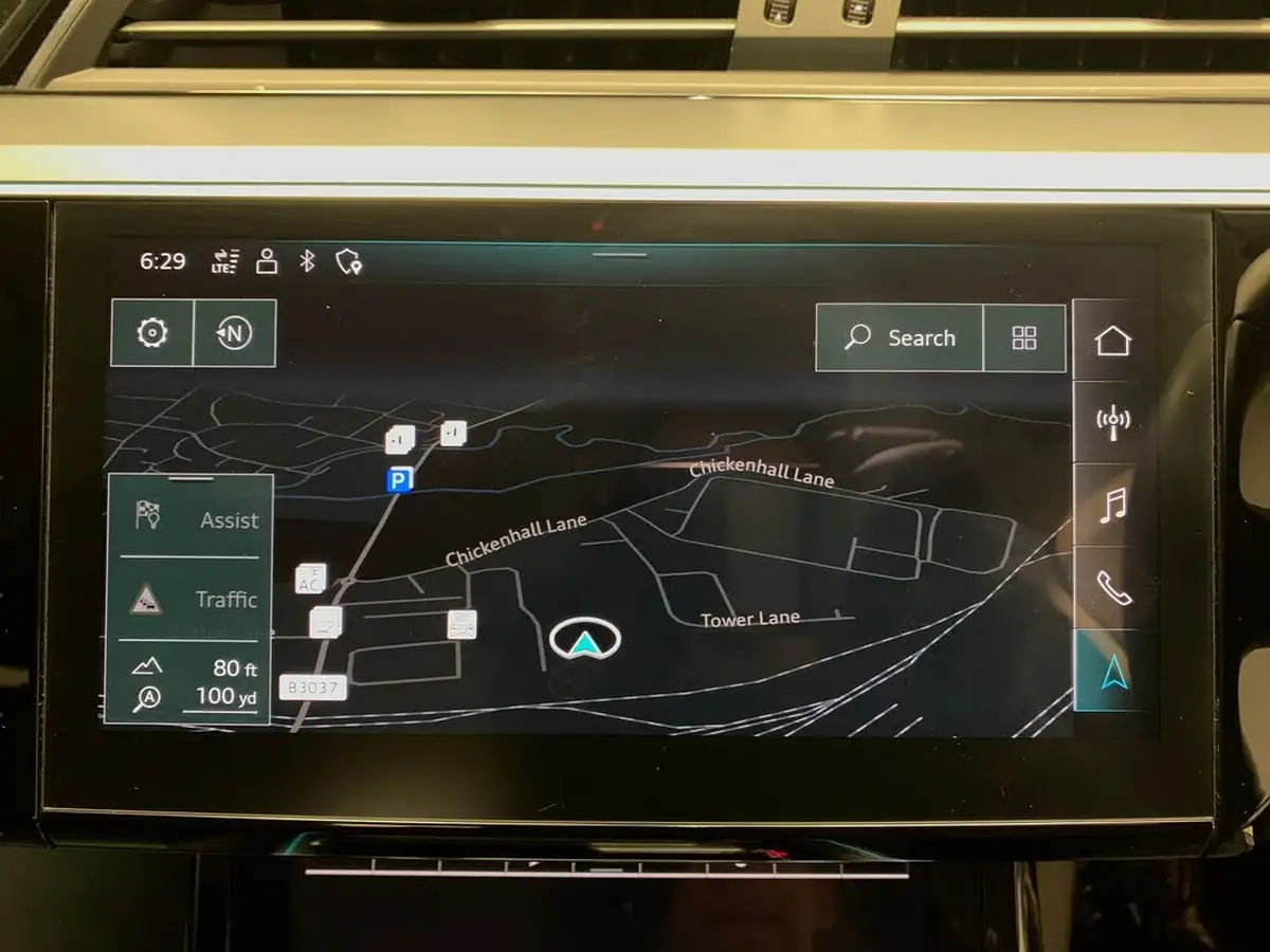 2022-audi-e-tron-50e-technik-station-wagon-big-5