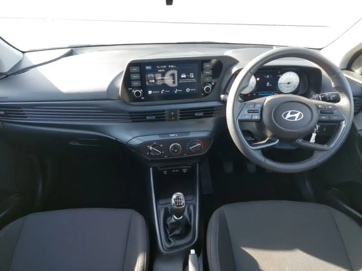 2024-hyundai-i20-10-t-gdi-advance-big-2