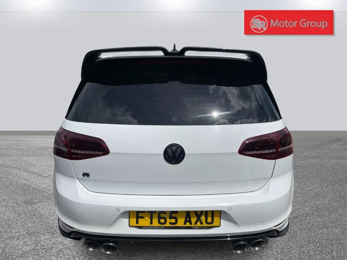 2016-volkswagen-golf-20-tsi-r-4x4-bmtss-hatchback-3d-dsg-big-3