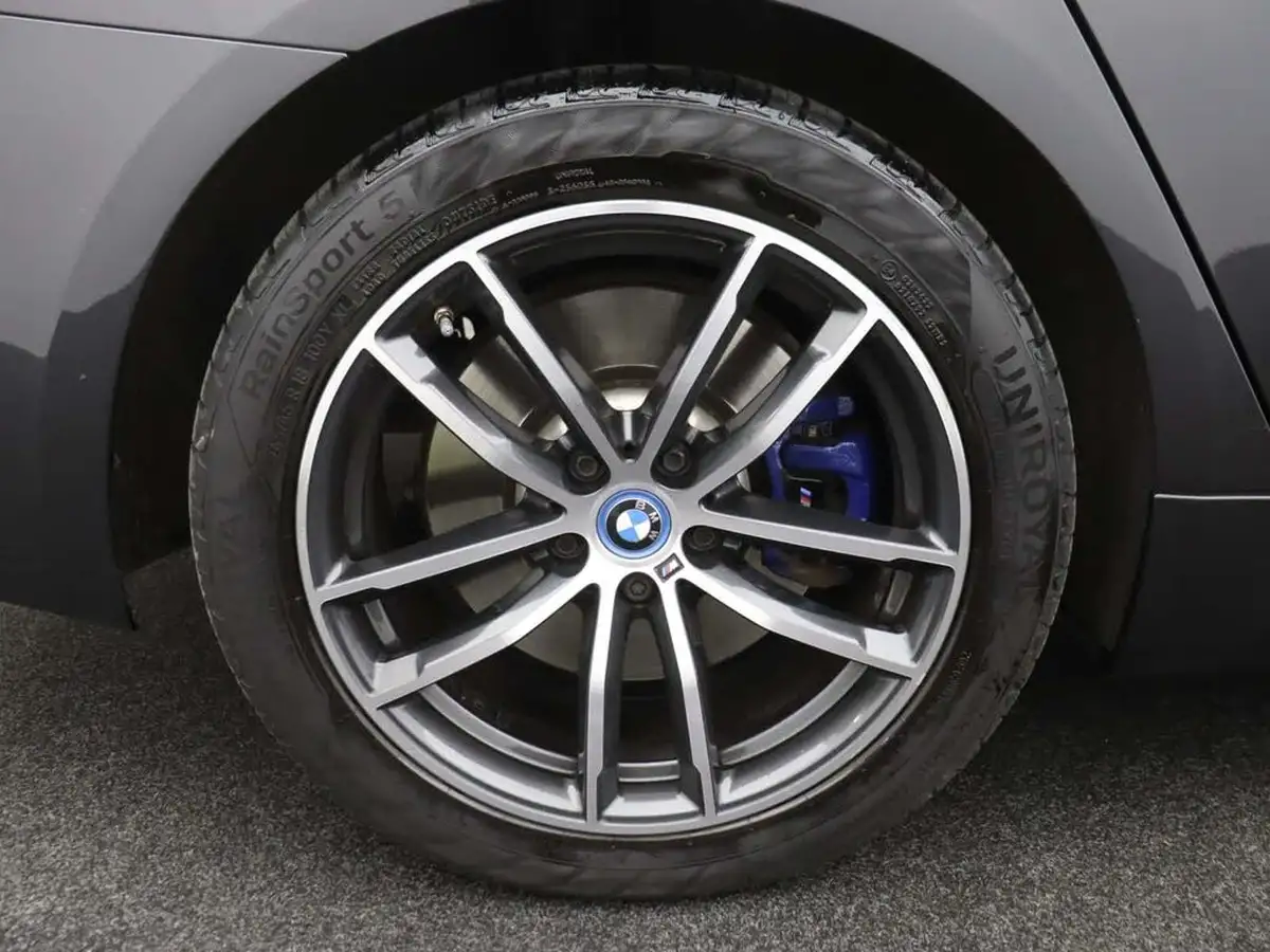 2022-bmw-5-series-20-530e-m-sport-saloon-4d-big-6