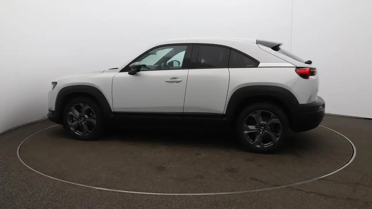 2021-mazda-mx-30-e-first-edition-big-57