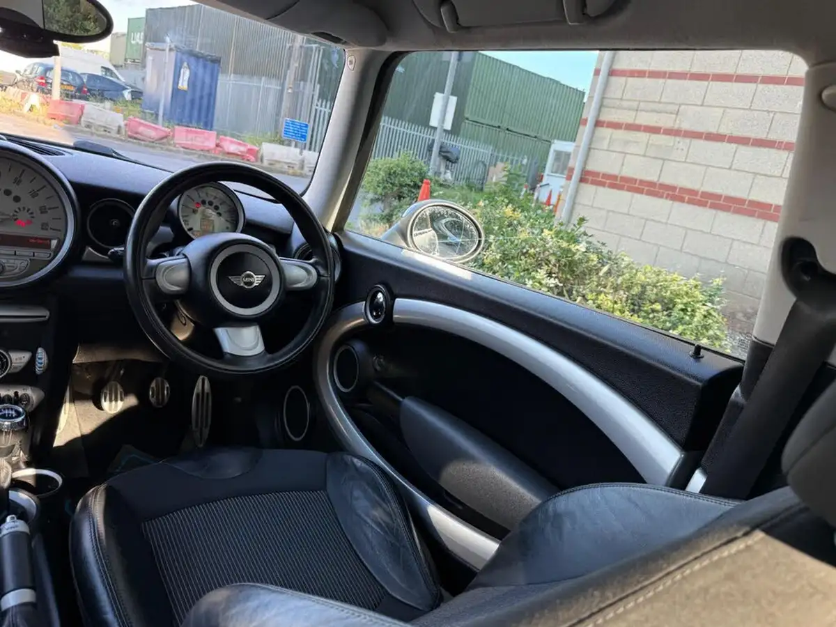 2008-mini-cooper-16-cooper-s-175bhp-hatchback-3d-big-33