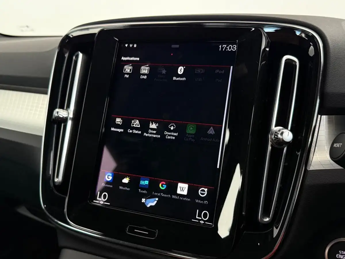 2021-volvo-xc40-15-t3-momentum-161bhp-big-32