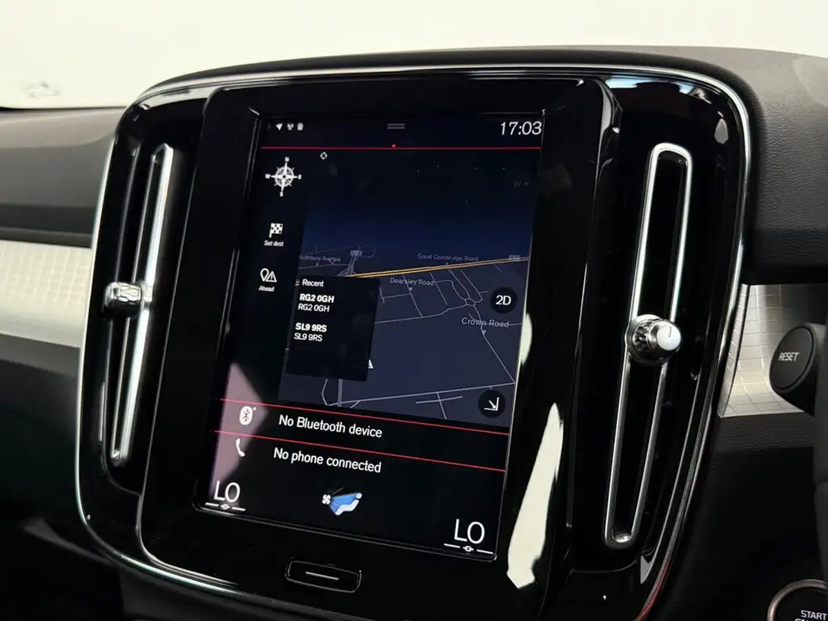 2021-volvo-xc40-15-t3-momentum-161bhp-big-28