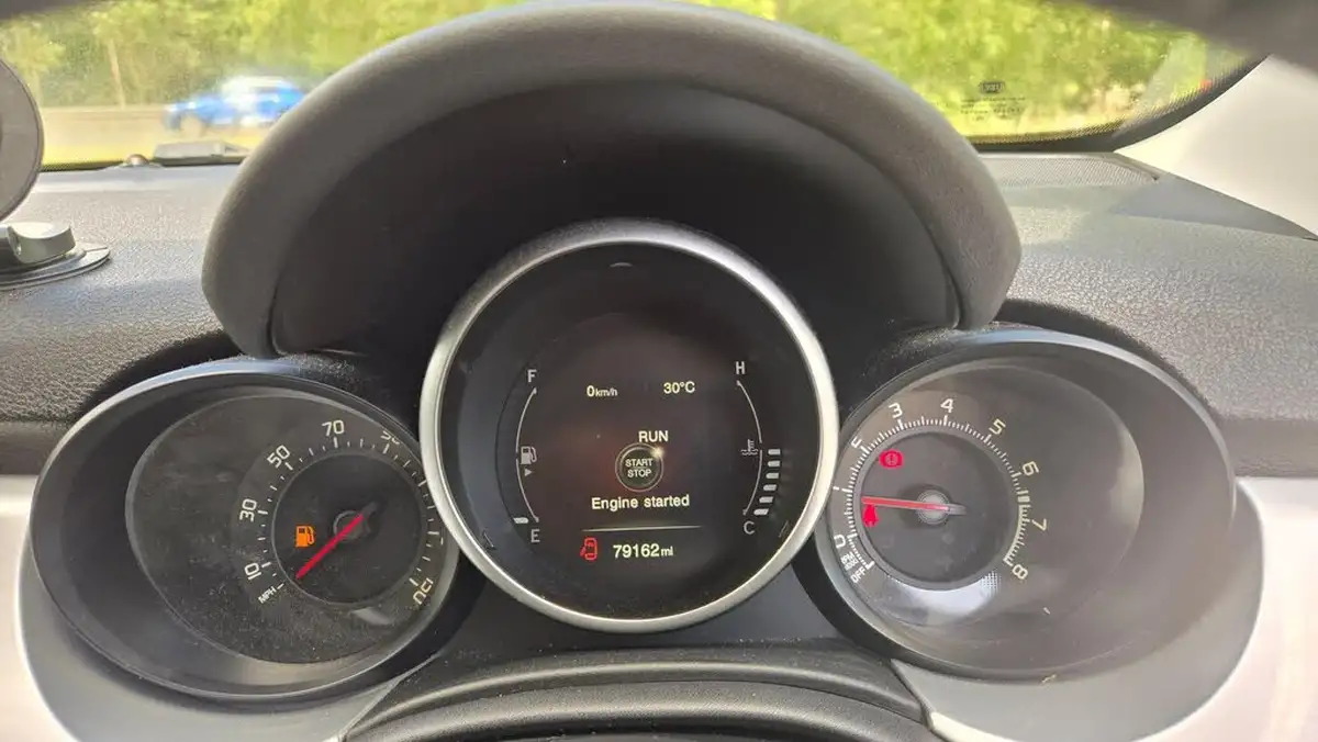 2017-fiat-500x-16-e-torq-lounge-big-29