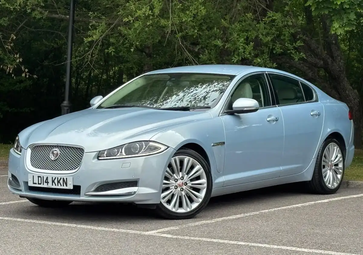 2014-jaguar-xf-30td-portfolio-saloon-4d-big-1