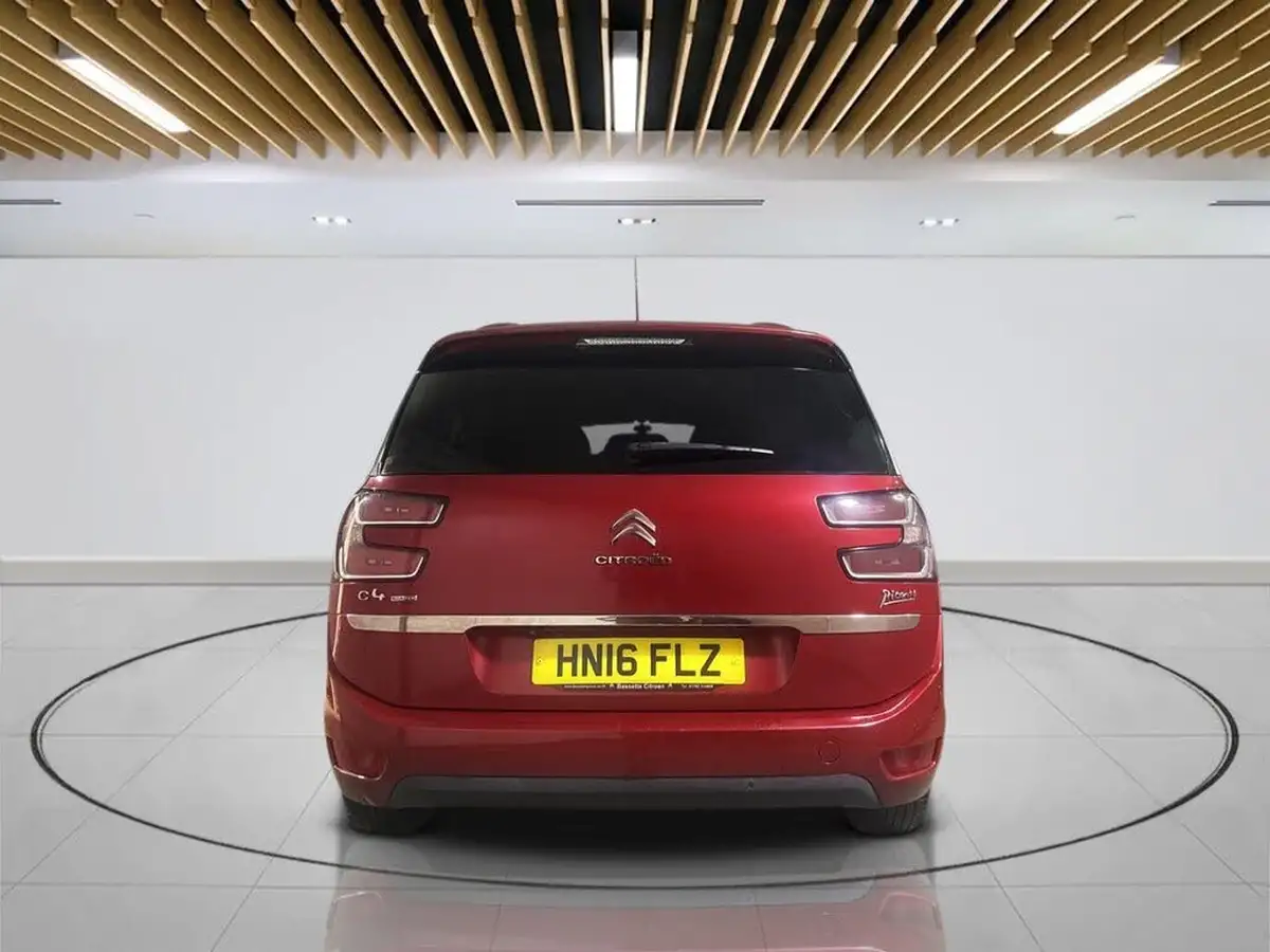 2016-citroen-grand-c4-picasso-16bluehdi-exclusive-big-6