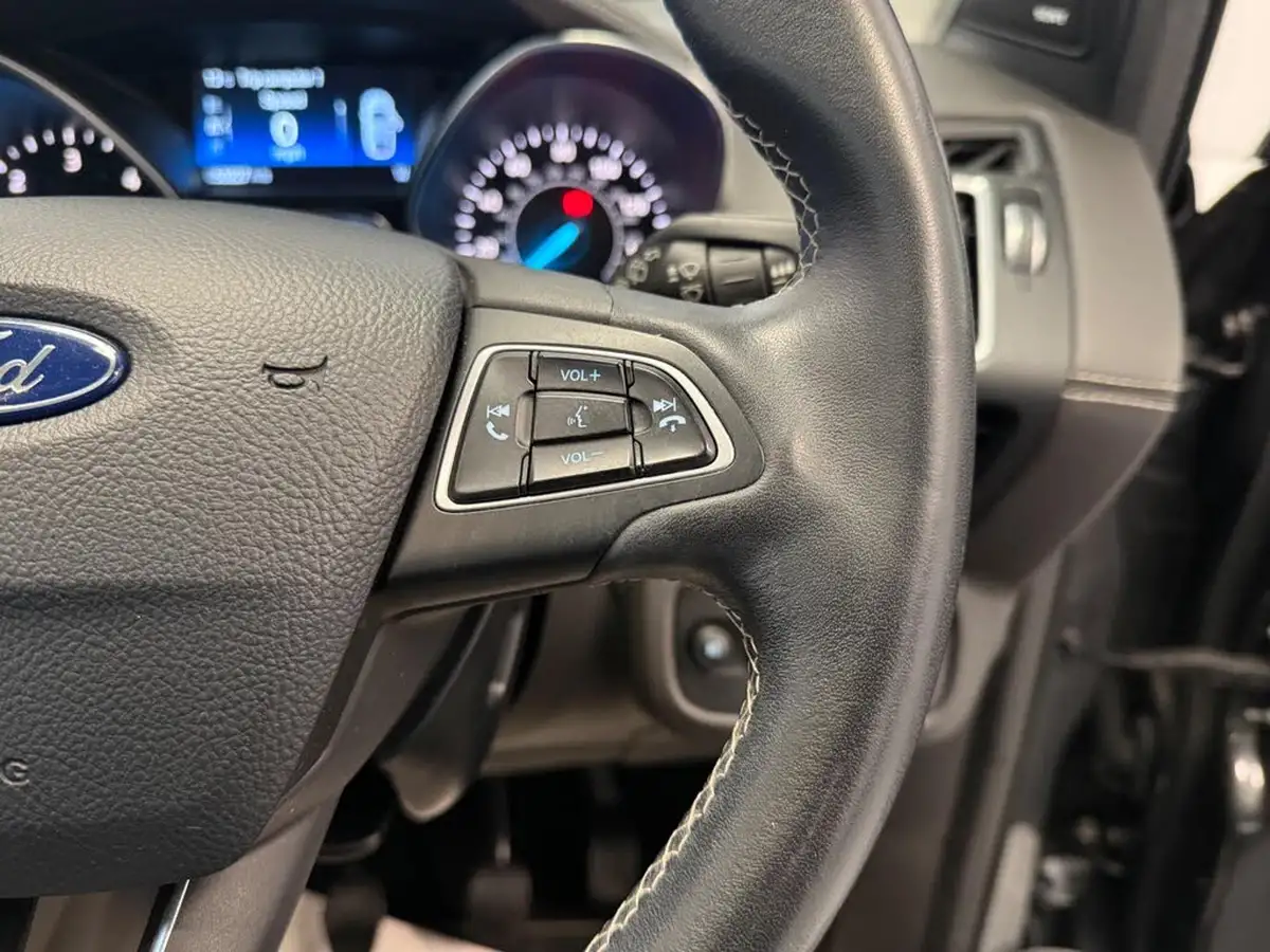 2018-ford-kuga-20tdci-vignale-150ps-big-26
